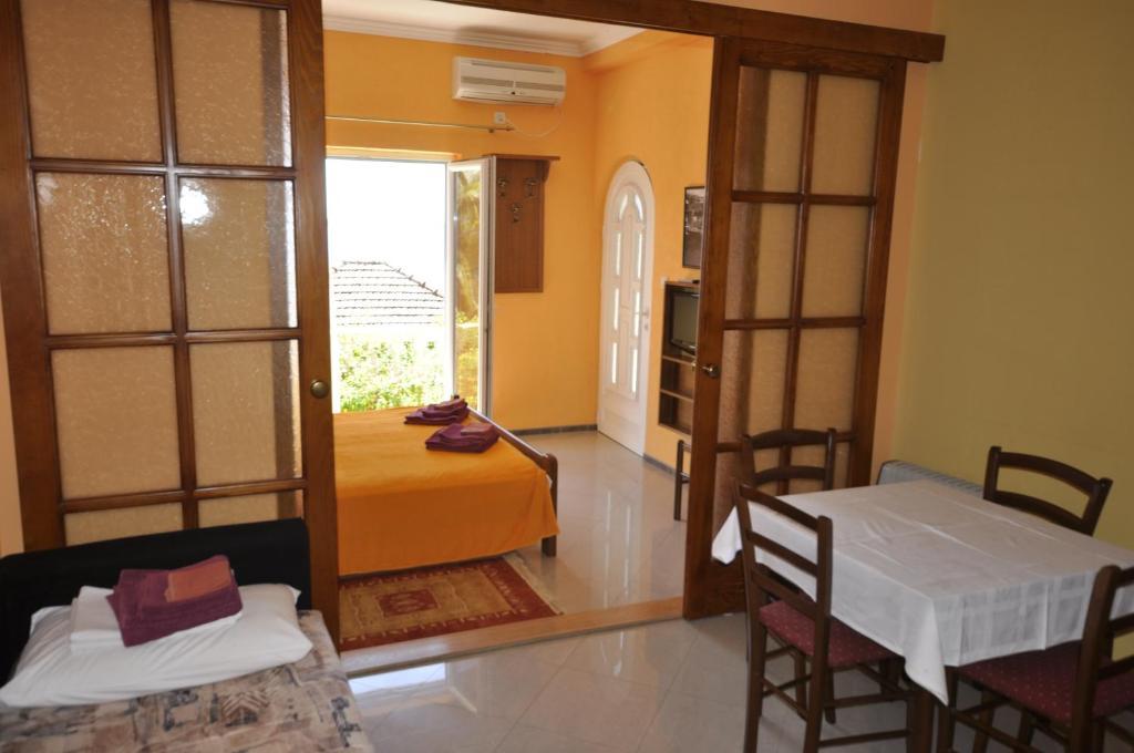 הרצג-נובי Garni Hotel Bokeska Noc מראה חיצוני תמונה