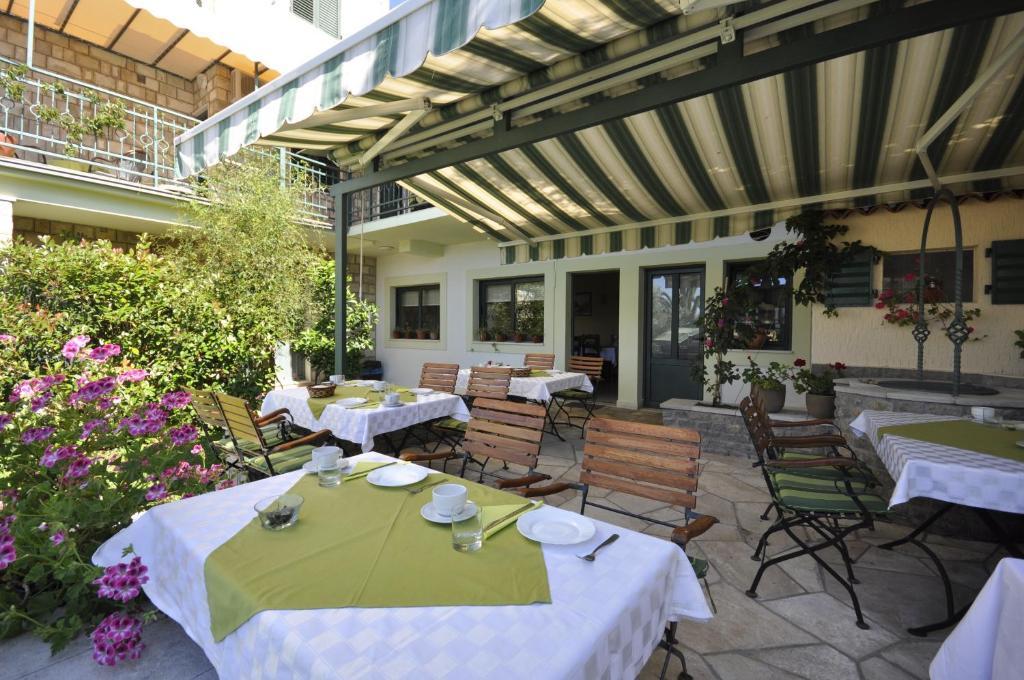 הרצג-נובי Garni Hotel Bokeska Noc מראה חיצוני תמונה
