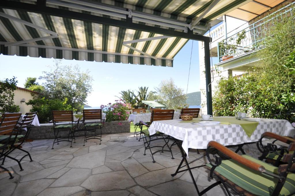 הרצג-נובי Garni Hotel Bokeska Noc מראה חיצוני תמונה