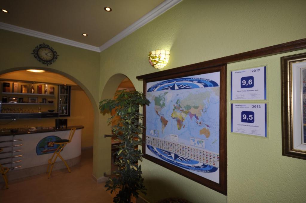 הרצג-נובי Garni Hotel Bokeska Noc מראה חיצוני תמונה
